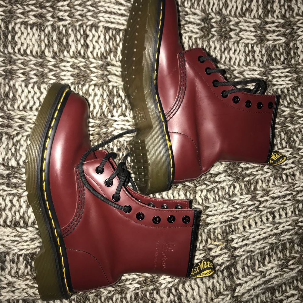 Burgundy Dr. Martens - authentic! Size 7 EU 38.